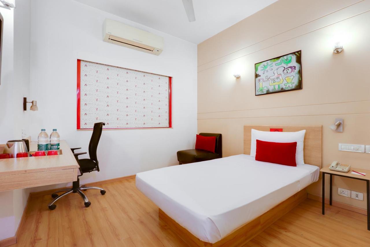 Red Fox By Lemon Tree Hotels, East Delhi Exterior foto